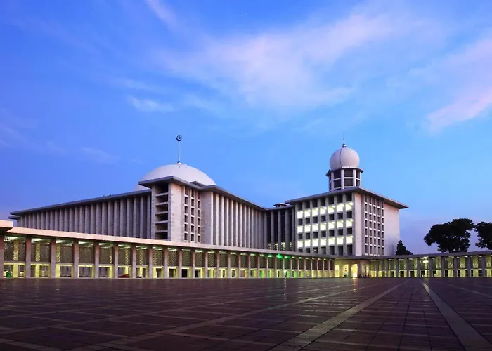 Hotel O Fiducia Capsule Hotel Jakarta